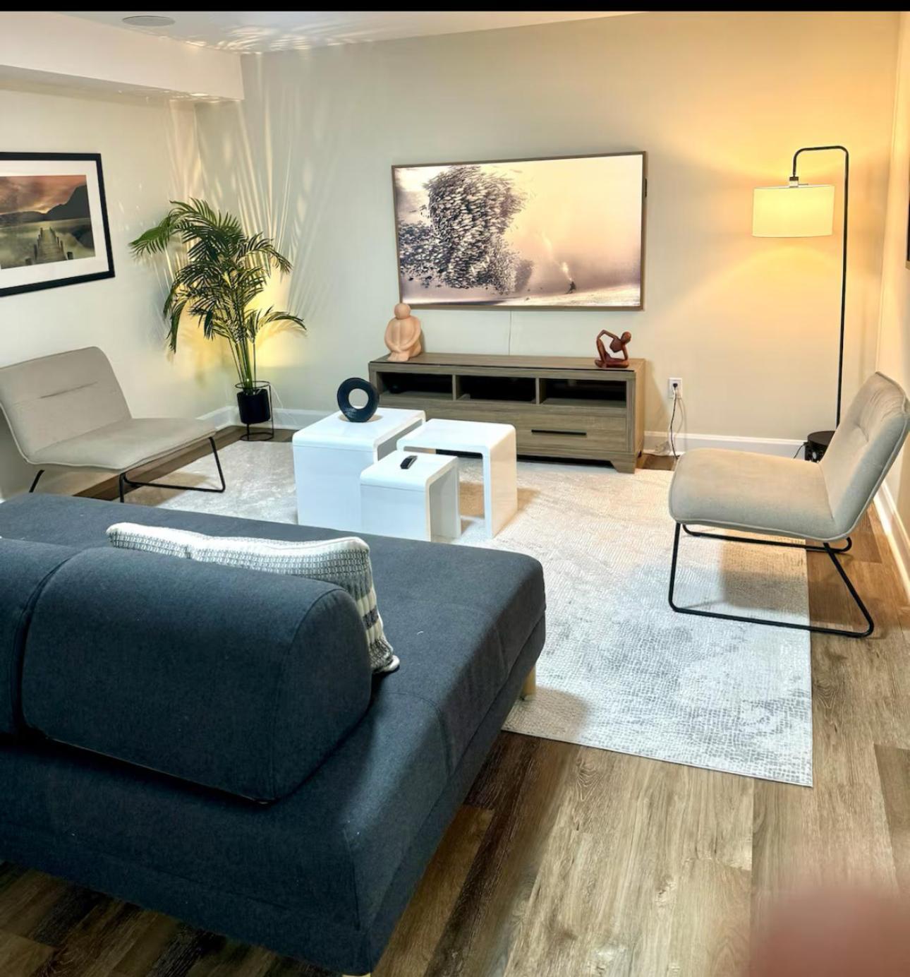 The Place King 2 Bedroom Apartment Ottawa Exterior photo
